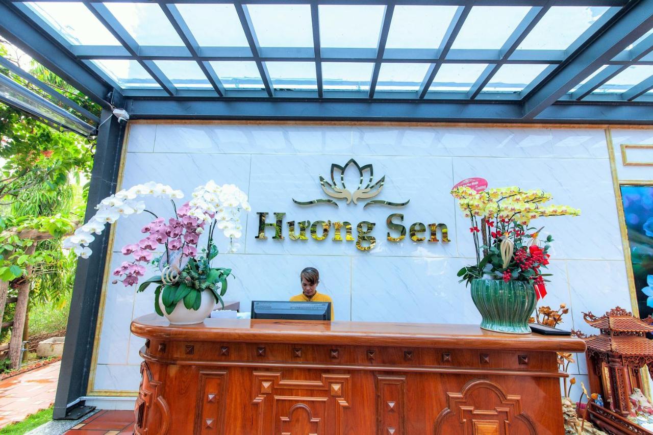 Khu Nghi Duong Huong Sen - Binh My, Cu Chi Hotel Ho Chi Minh-stad Buitenkant foto