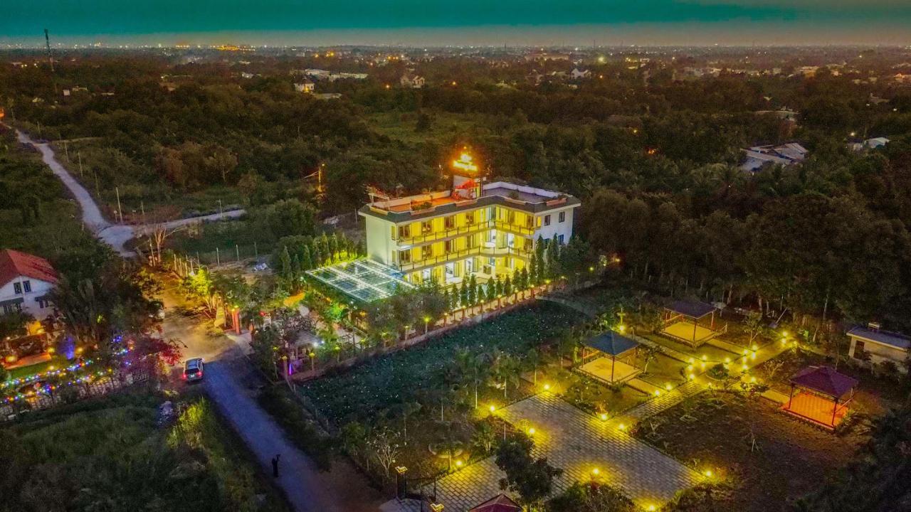 Khu Nghi Duong Huong Sen - Binh My, Cu Chi Hotel Ho Chi Minh-stad Buitenkant foto