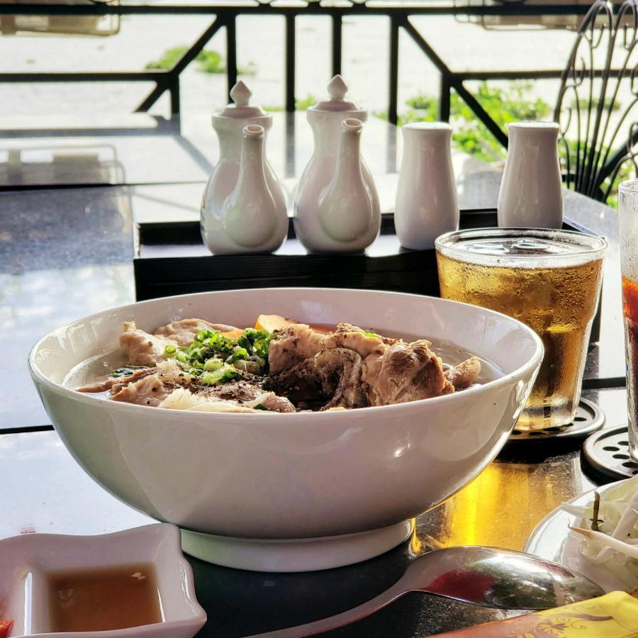 Khu Nghi Duong Huong Sen - Binh My, Cu Chi Hotel Ho Chi Minh-stad Buitenkant foto